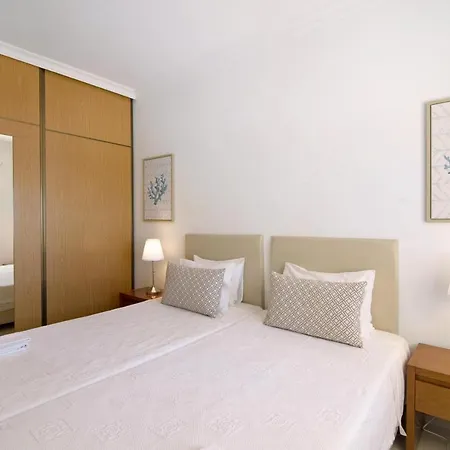 Nau Bérrio 2ºd - Vista Mar * Armação de Pêra